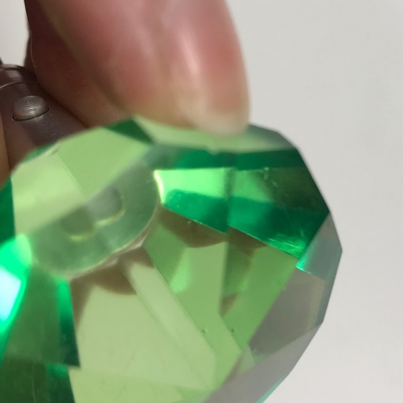 NWT Avon Lightup Birthstone Keychain Emerald - Picture 4 of 11